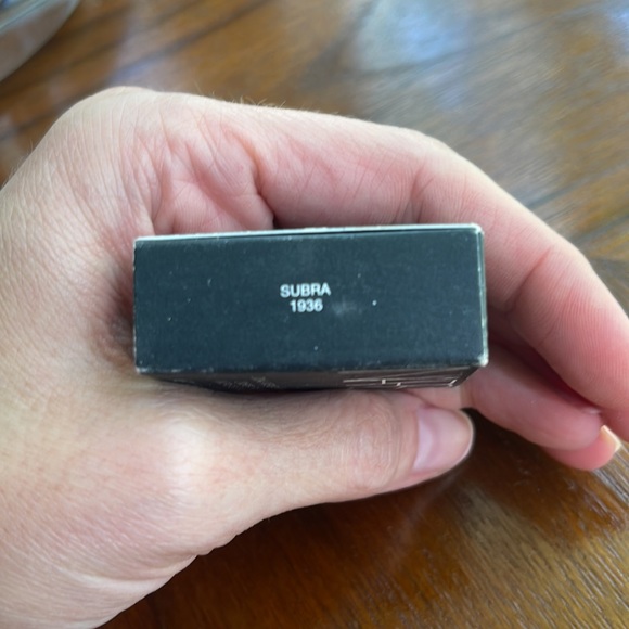 Nars Dual Intensity Eye Shadow - Picture 2 of 3